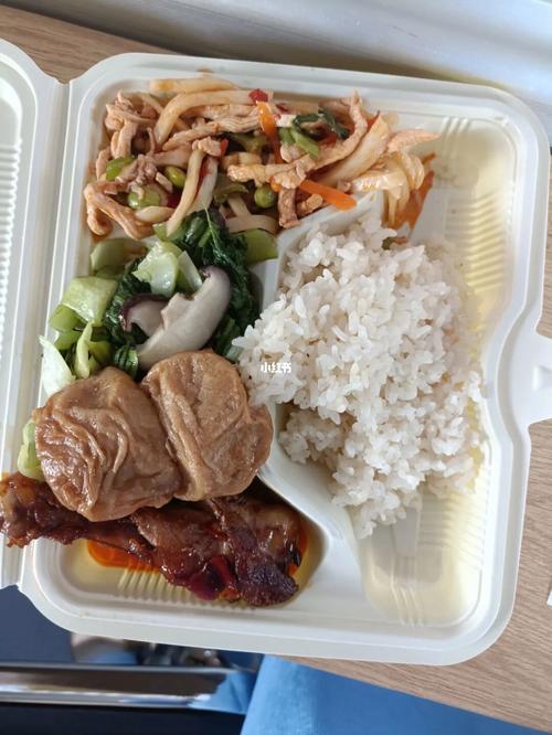 第一次吃廠飯，就被圈粉了